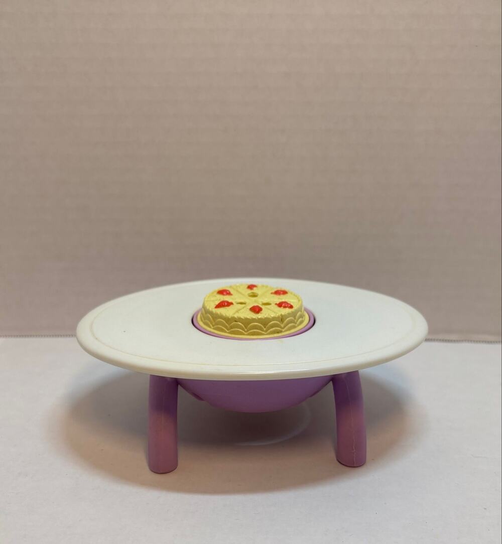 Vintage Barbie Kelly "Surprise Birthday Party" Flip Cake Table